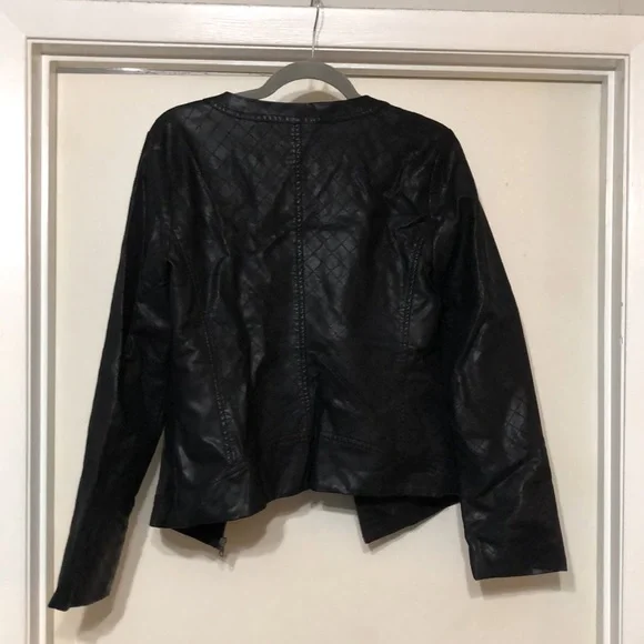 NWOT. Skies are Blue. Size L. Faux leather dressy jacket. Zips in front - Picture 2 of 7